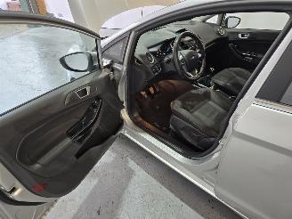 Ford Fiesta 1.0 Titanium picture 20