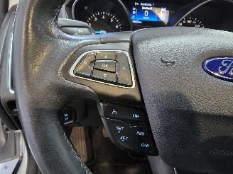 Ford Focus Wagon 1.0 Titanium picture 31