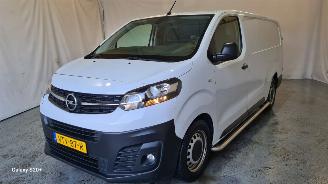 krockskadad bil bedrijf Opel Vivaro CDTI L3H1 Edit. 2023/3