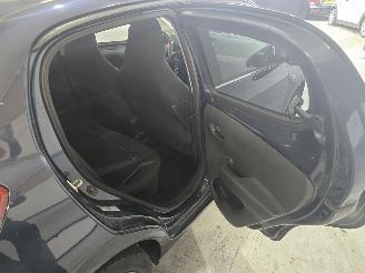 Peugeot 108 1.0 e-VTi Active picture 18