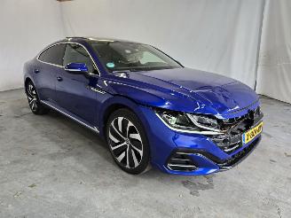 Schadeauto Volkswagen Arteon 1.4 TSI eHy R Bns+ 2022/4