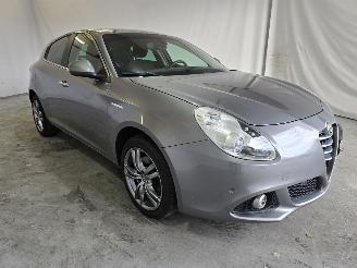 Schadeauto Alfa Romeo Giulietta 1.4 T Exclusive 2014/12
