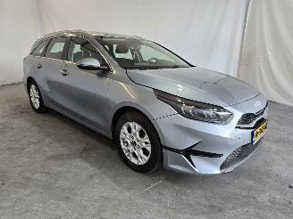 Unfallwagen Kia Ceed Sportswagon 1.5 T-GDi DynamicLine 2022/11
