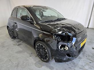 Coche accidentado Fiat 500 3+1 La Prima 42 kWh 2025/9
