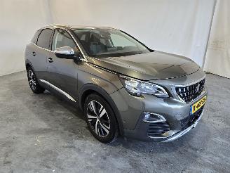 skadebil auto Peugeot 3008 1.2 Puretech 2017/2