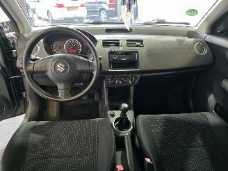 Suzuki Swift 1.3 GLS picture 21