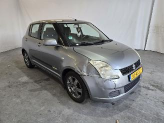 Vaurioauto  passenger cars Suzuki Swift 1.3 GLS 2005/11