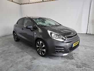 Avarii autoturisme Kia Rio 1.2 CVVT DynamicL. 2015/3
