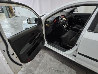 Kia Cee d 1.4 CVVT Navigator Plus Pack picture 19