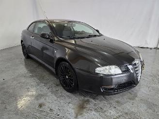  Alfa Romeo GT 1.8 T.Spark Distinctive 2006/3