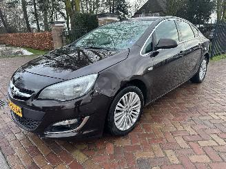 Avarii autoturisme Opel Astra 1.4 Turbo Design Ed. 103 Kw 2013/4