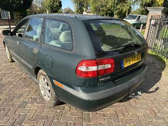 Volvo V-40 1.8 automaat picture 9