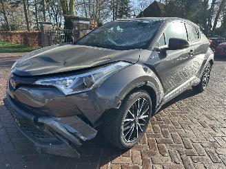 Unfallwagen Toyota C-HR 1.8 Hybrid First Ed. 2016/12