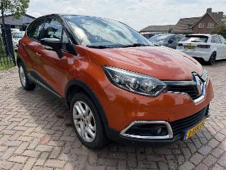 uszkodzony samochody osobowe Renault Captur 1.5 dCi Dynamique 2014/10