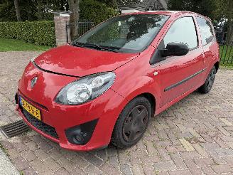 Voiture accidenté Renault Twingo 1.2-16V Collection 2011/2