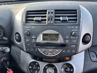 Toyota Rav-4 2.0 vvti 4x4 picture 10