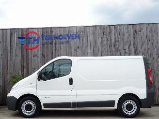 Damaged car Renault Trafic 2.5 DCi L1H1 Klima 2-Persoons AHK 84KW Euro 4 2009/10