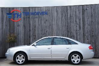 Damaged car Audi A6 2.0 Klima Navi Xenon Trekhaak 96KW Euro 4 2002/4