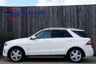 Unfallwagen Mercedes ML ML 350 AMG Pakket 4-Matic Head UP Soft Close Harman Kardon 190KW Euro 6 2015/4