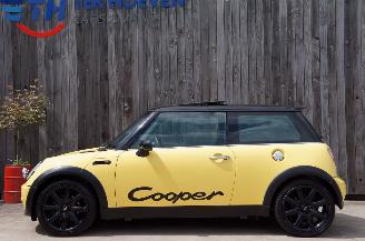 skadebil auto Mini Cooper 1.6 Airco Cruise Pano Stoelverwarming 85KW Euro 4 2003/7