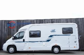 krockskadad bil camper Weinsberg Boxer Imperiale V601 ME Radar Zonnepanelen 2X eenpersoonsbed 96KW 2010/4