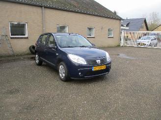 krockskadad bil auto Dacia Sandero 1.2 Aniversare 2011/9