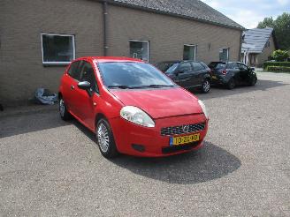Vaurioauto  passenger cars Fiat Grande Punto 1.2 Active 2008/1