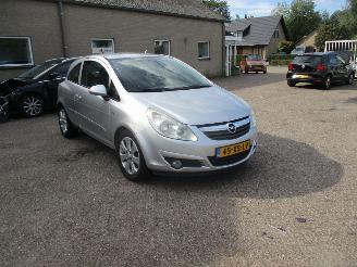 damaged passenger cars Opel Corsa 1.4-16v Enjoy NAP Airco 2007/9