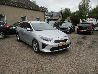 Schadeauto Kia Ceed 1.0 T-GDI-Dyn PlusL Sportswagon 2020/4