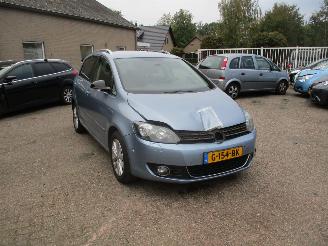 Damaged car Volkswagen Golf plus 1.2 TSI HighLine Automaat 2011/5