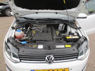 Volkswagen Polo 1.2 TSI Comfortline NAP 5drs picture 14