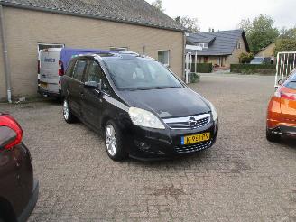 uszkodzony samochody osobowe Opel Zafira 1.8 Essentis 6P PANO 2008/11