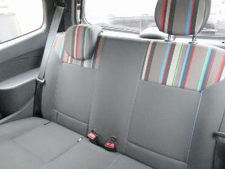 Renault Twingo 1.2-16v Authentique LPG picture 21