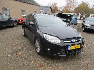 Vaurioauto  passenger cars Ford Focus 1.6 TI-VCT-Titanium Automaat 2012/1