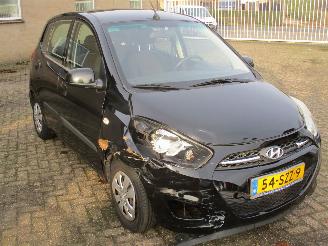 skadebil auto Hyundai I-10 1.1 i-Drive Cool Airco NAP 2012/2