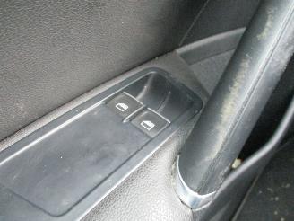 Volkswagen Golf 1.2 TSI HighLine Aut NAP picture 25