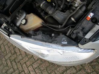 Ford B-Max 1.0 EcoBoost Titanium picture 26