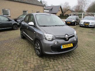 skadebil auto Renault Twingo 0.9 TCe Intens 2017/10