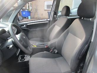 Opel Meriva 1.6--16V Max Cool Aut picture 34