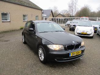 Unfallwagen BMW 1-serie 116i Corporate 2009/11