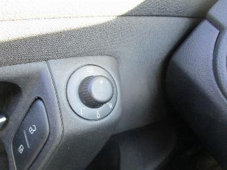 Volkswagen Polo 1.4-16V Highline picture 23