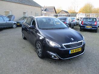 Schadeauto Peugeot 308 1.6 BlueHDi BL. Pre. REST BPM € 300,-!!! 2016/5
