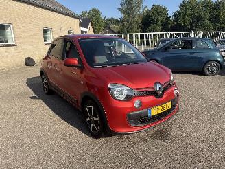 škoda osobní automobily Renault Twingo 1.0 SCe Collection REST BPM €300,-!!! 2017/8