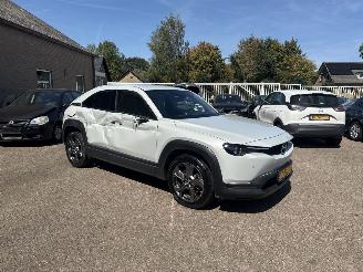skadebil auto Mazda MX-30 e-SkyActiv 145 First Edition 36kWh 2020/10