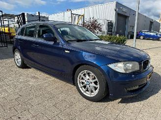 Schadeauto BMW 1-serie 116i EffDyn. Ed. Business Line Ultimate Edition 2011/5
