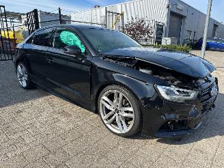 krockskadad bil auto Audi A3 1.5 TFSI CoD Sport S Line Edition 2019/12