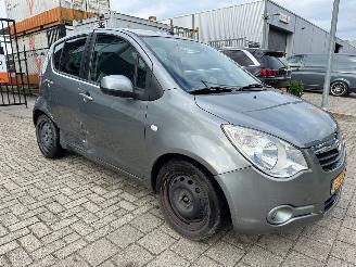 krockskadad bil auto Opel Agila 1.2 Edition 2011/3