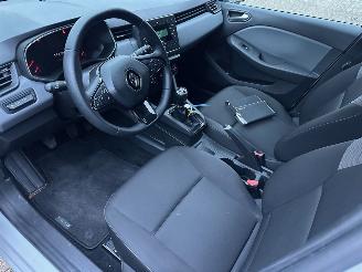 Renault Clio 1.0 TCe Life picture 8