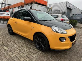 Coche accidentado Opel Adam 1.4 Unlimited 2019/8