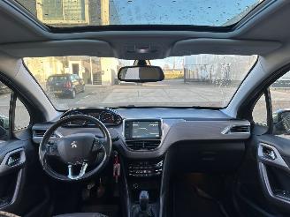 Peugeot 2008 1.2 VTi Allure Pack Premium Plus picture 16